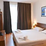 Апартаменти Cozy Flat With Pool&mountain Views, Near Gondola By Flat Mаnаger