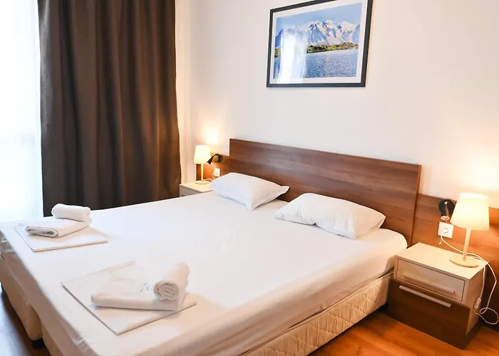 Apartment Cozy Flat With Pool & Mountain Views, Near Gondola By Flat Mаnаger